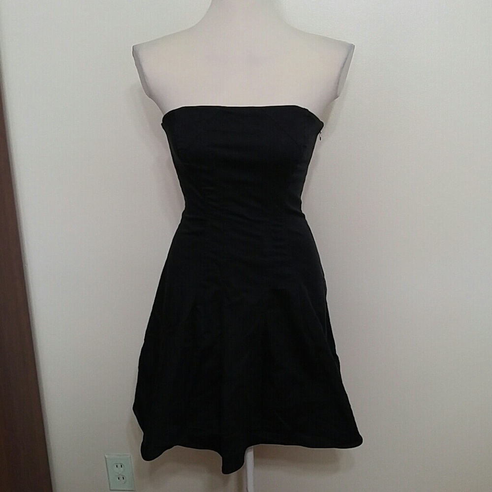 Express strapless little black dress size 4